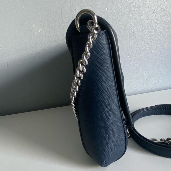 Sold - Katespade Laurel Way Greer Crossbody in Navy - Picture 7 of 9